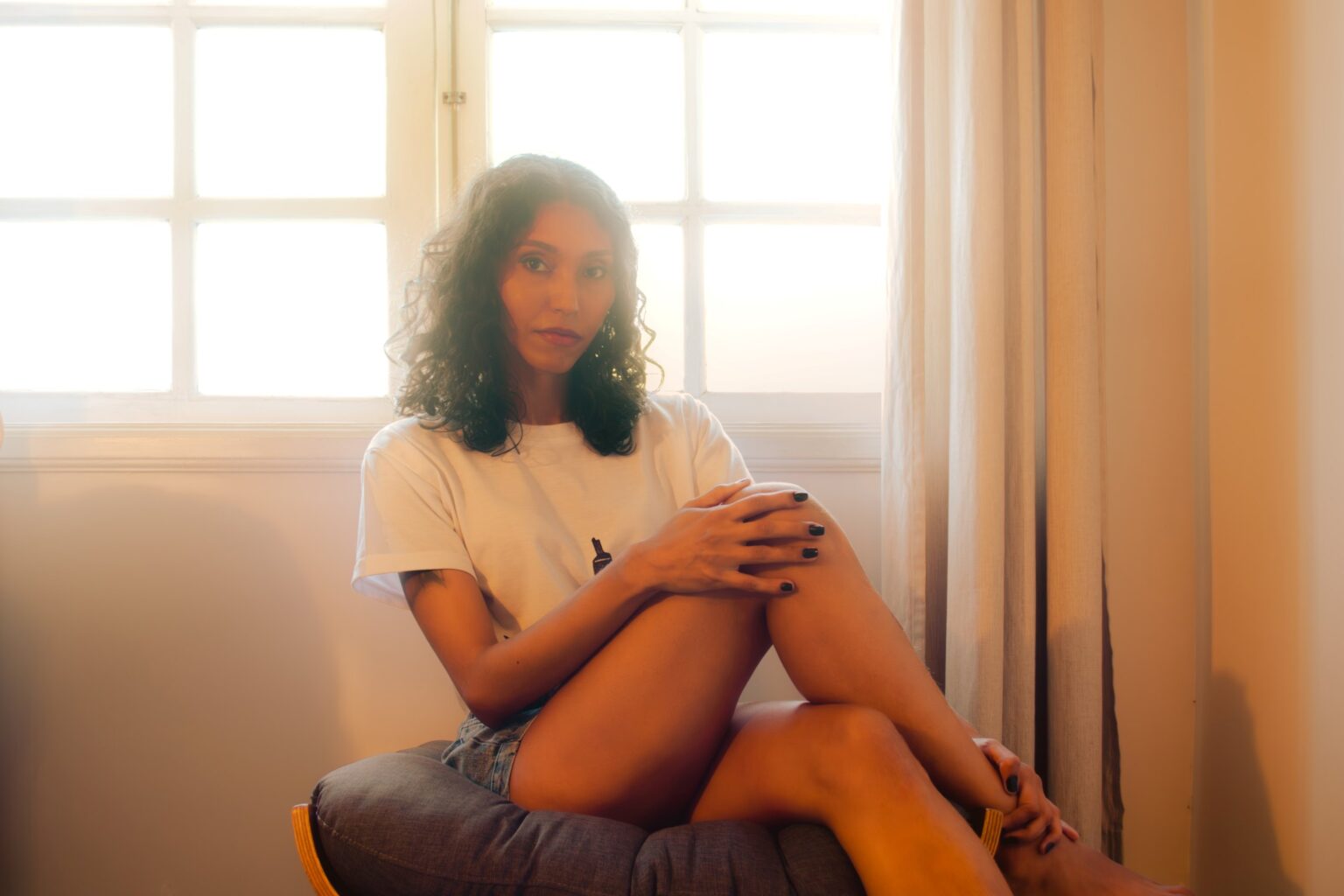 fotografia de ensaio casual em apartamento rj niteroi